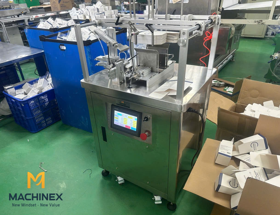 llắpbddatwj bàn giao máy gấp hộp cho bông bạch tuyết